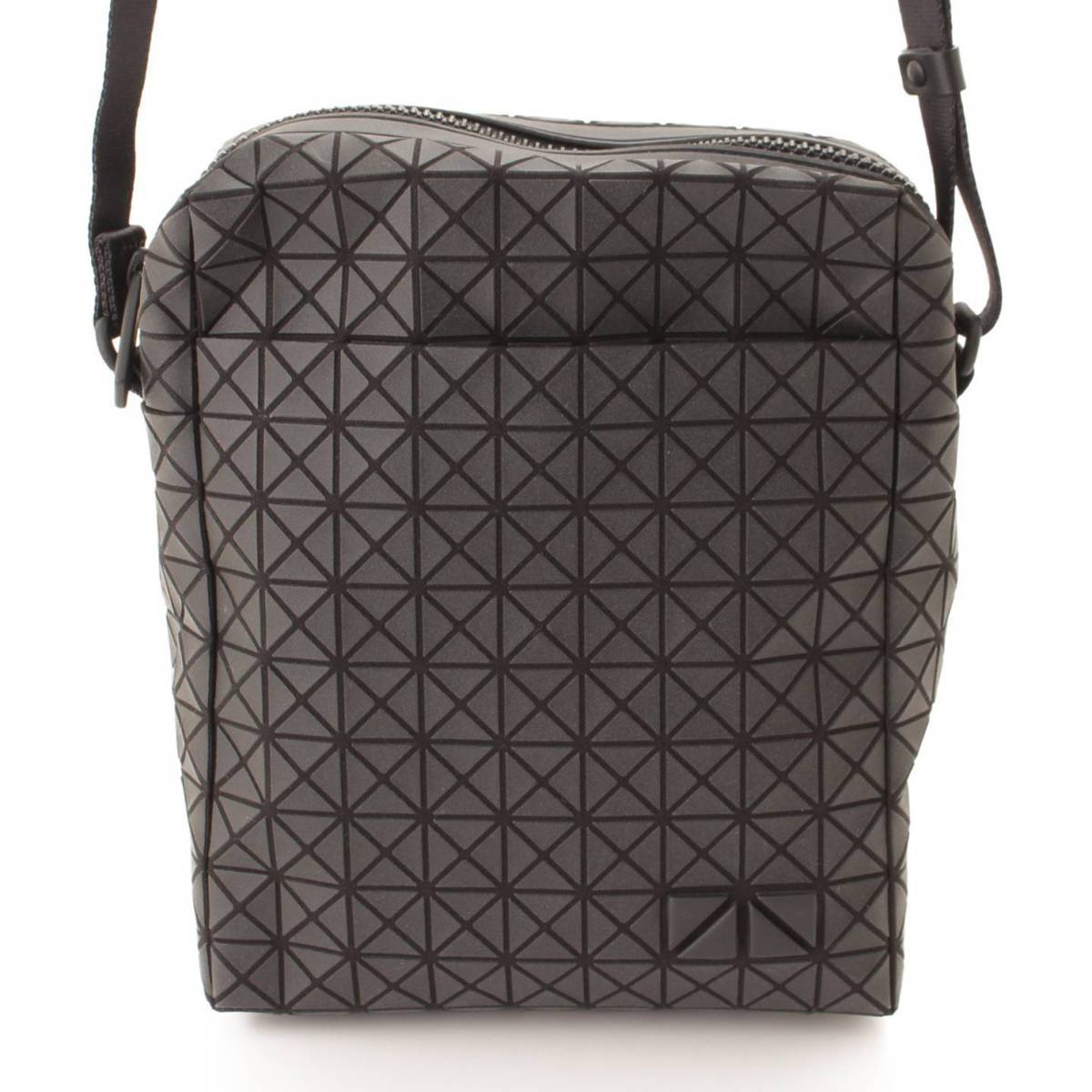 バオバオ イッセイミヤケ(BAO BAO ISSEY MIYAKE) ボイジャー ショルダーバッグ BB29AG121 ブラック