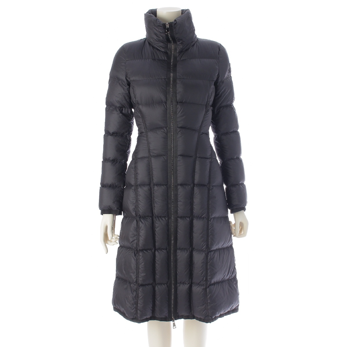 N[ MONCLER 21N BELLEVALIA nClbN O _ER[g AE^[ G20931C00037 5396Q ubN 00